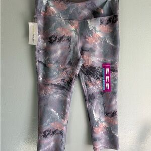 Marika‎ Abstract Pink and Gray Leggings
